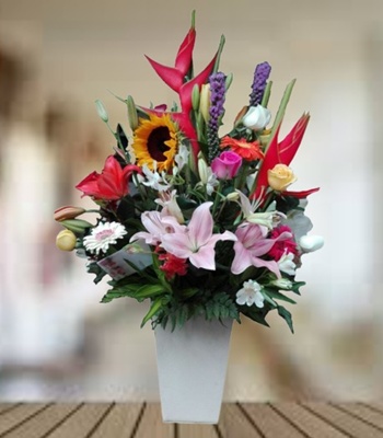 Mix Flower Arrangement Specially Designed