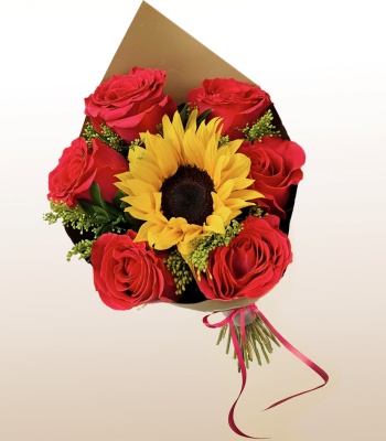 Valentine's Day Red Flower Bouquet - Mini