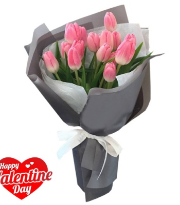 12 Fresh Pink Tulip Bouquet