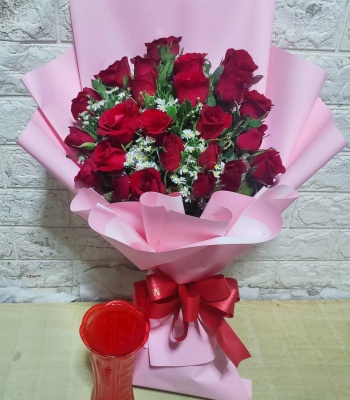 24 Red Roses Bouquet With Red Premium Vase
