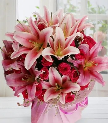 Rose and Stargazer Lily Bouquet