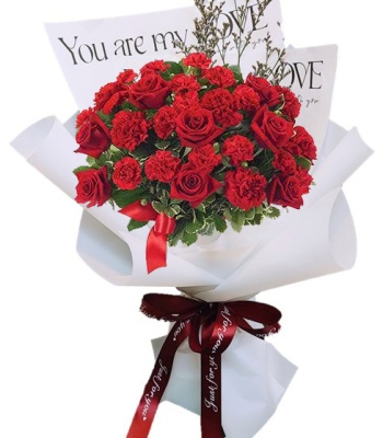Fresh Love Flowers Bouquet