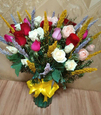 Mix Color Roses in Vase - 24 Stems