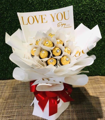 Romantic Floral Gifts