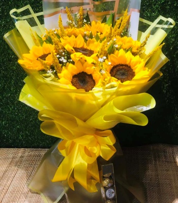 Sunflower Bouquet with Chocolate