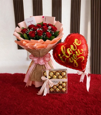 Valentine's Day 12 Red Roses With Ferrero Rocher & I Love You Balloon