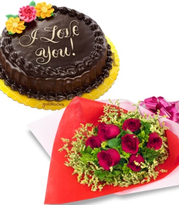 Valentine's Day Cake with Red Roses - 7 Stems