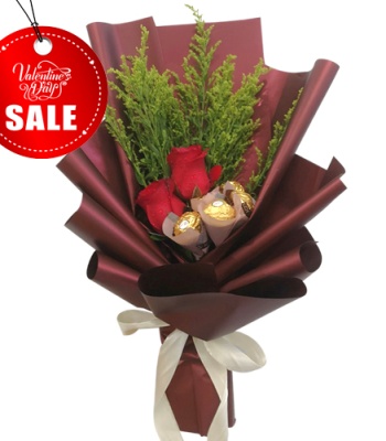 Valentine's Day Gifts - Red Roses and Ferrero Chocolates