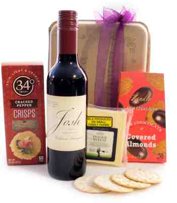 A Gourmet Picnic And Wine