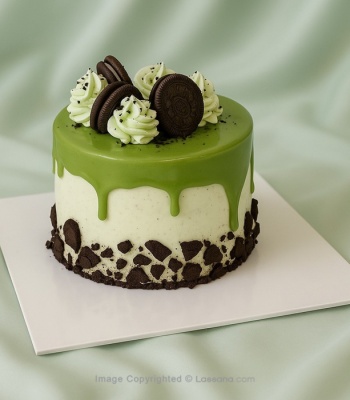 Chocolate Cake with Mint Drip & Kalo Biscuits
