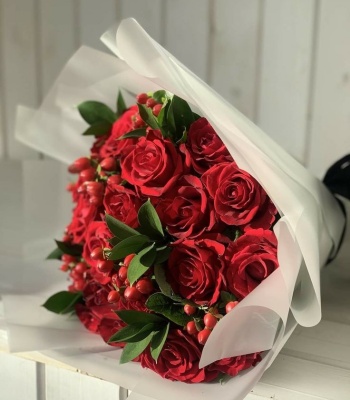 Romantic Flower Bouquet