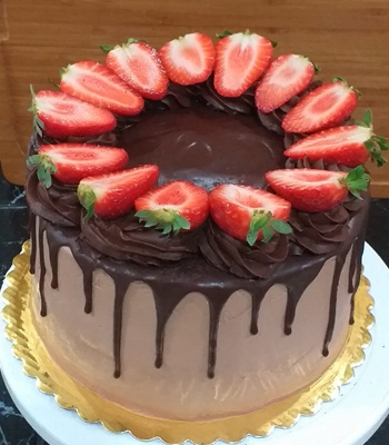 Chocolate Strawberry Cake