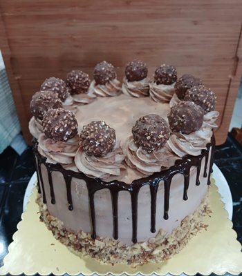 Ferrero Rocher Cake