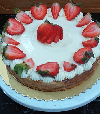 Strawberry Sponge Cake