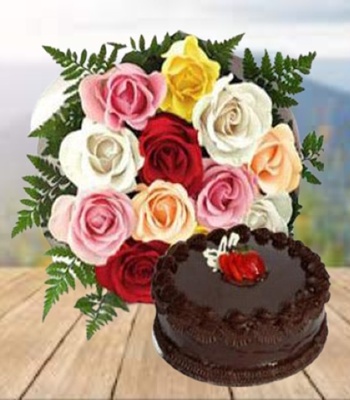 Assorted Roses With Fudge Cake