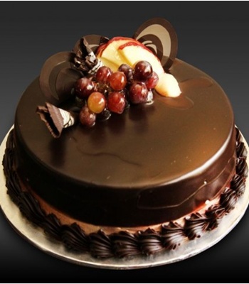 Chocolate Truffle Cake Eggless