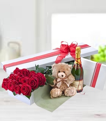 Red Roses With Chocolates