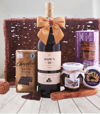 Dows 10 Porto and Goodies Gift Basket