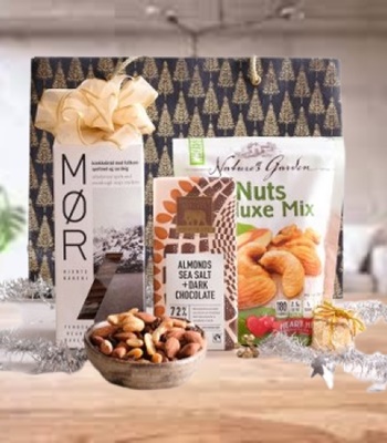 Gourmet Gift Basket - Mix Of Crackers And Nuts