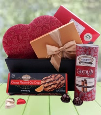 Chocolate Box - Heart Shape Chocolate with Cookie & Wafers