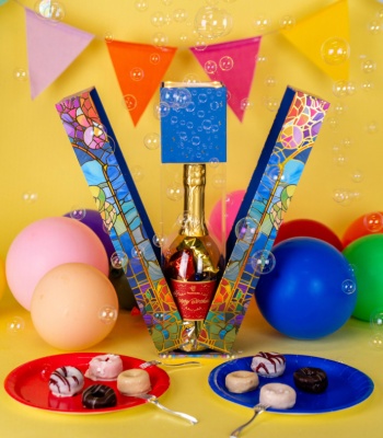 Birthday Bubble Gift Box With Mini Cake Donuts