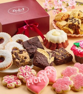 Deluxe Mother's Day Confection Gift Box