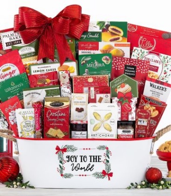 Holiday Classic Gift Basket