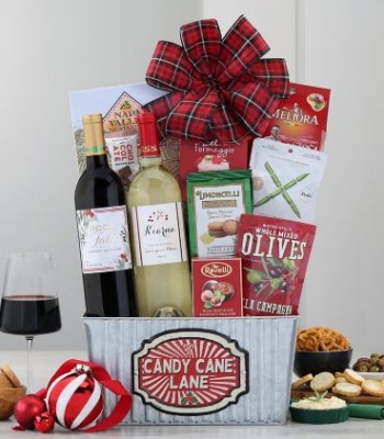 Holiday Red & White Wine Duet Gift Basket