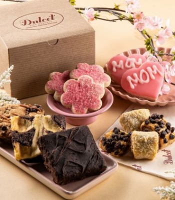 Mom Sweet Mom Gourmet Gift Box