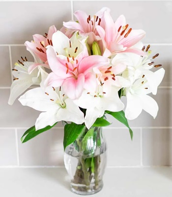 Lily Flower Bouquet