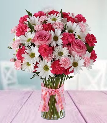 Daisy Flower Bouquet With Roses and Carnations