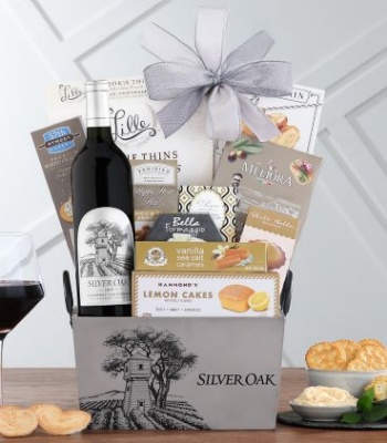 Silver Oak Alexander Valley Cabernet & Gourmet Gift Box