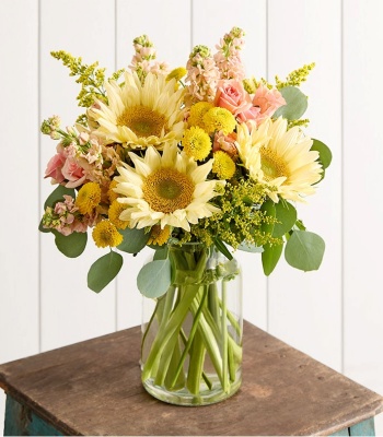Sunflower & Rose Bouquet in Yellow & Peach