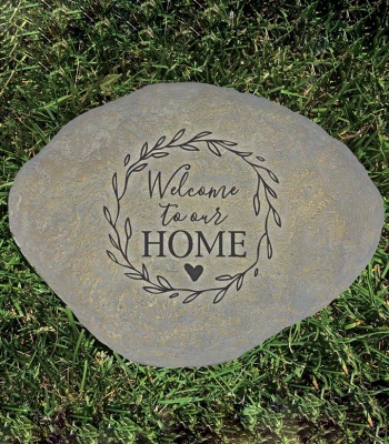 Welcome Wreath Garden Stone