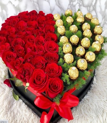 Red Roses & Ferrero Chocolate Hear Shape Box