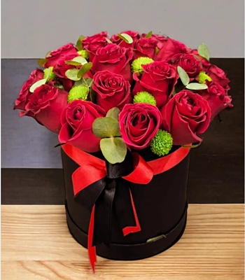 Red Roses in Hat Box