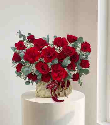 Red Roses Basket