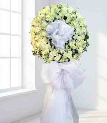 Timeless Funeral Tribute Wreath